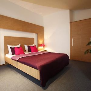 Roberto Hotel